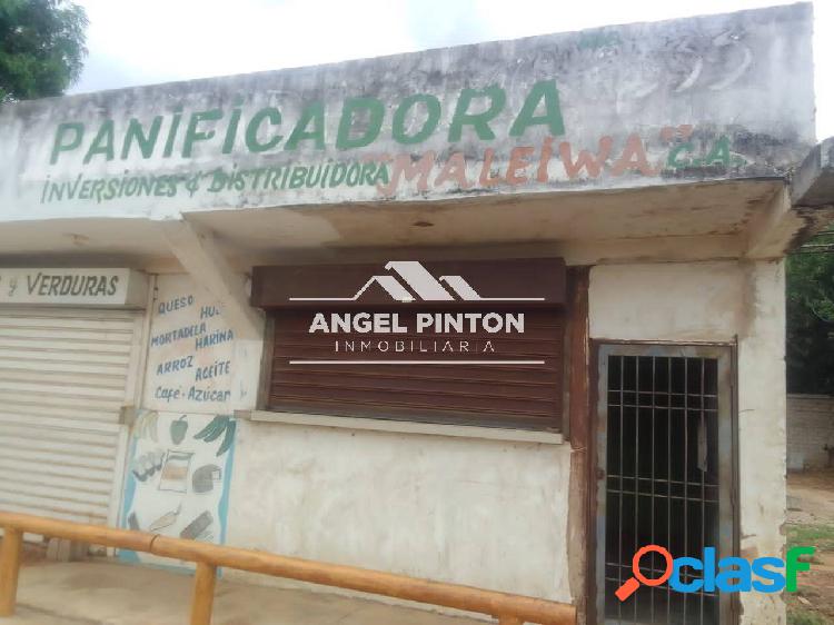 LOCAL COMERCIAL CON TERRENO VENTA LA ENCRUCIJADA MARACAIBO