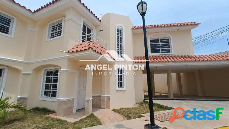 TOWNHOUSE CASA VENTA COSTA DORADA LAGO MAR BEACH MARACAIBO