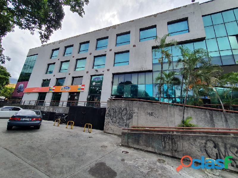 Venta edificio y alquiler locales la urbina avenida