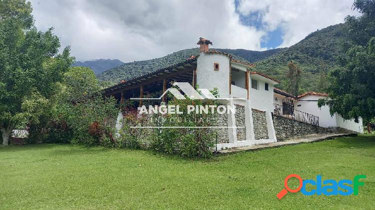 CASA CON CABAÑAS VENTA MUCUY MERIDA API 5285