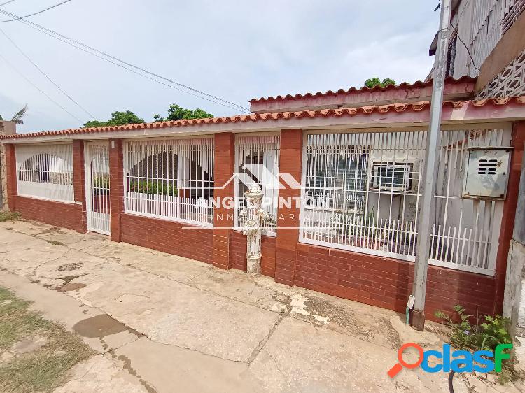 CASA EN VENTA LA TRINIDAD MARACAIBO API 5418