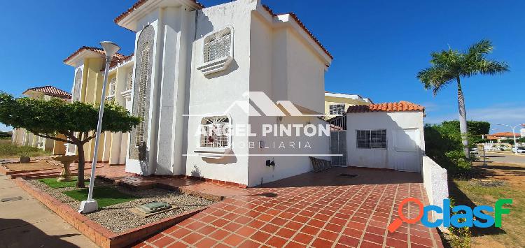 CONJUNTO CERRADO VENTA MILAGRO NORTE VILLA CROACIA MARACAIBO