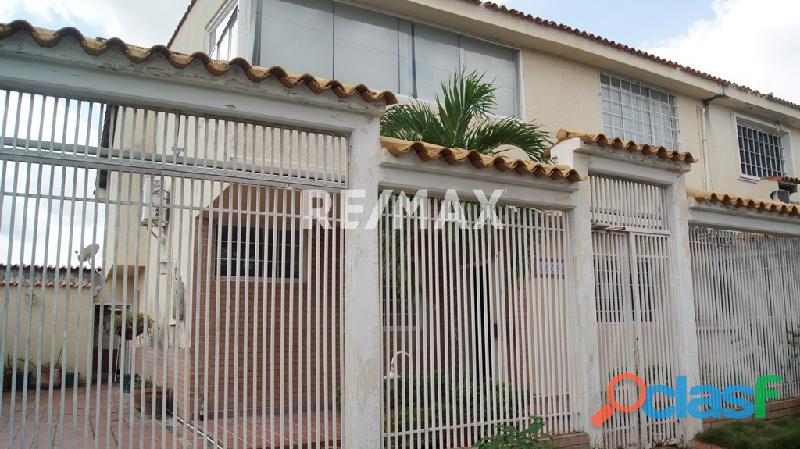 En venta hermosa casa en Urbanización El Pilar