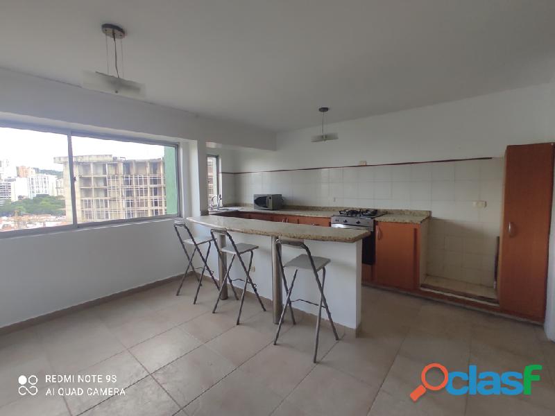 Apartamento en Alquiler Urb. Los Mangos, Res. Taguay.