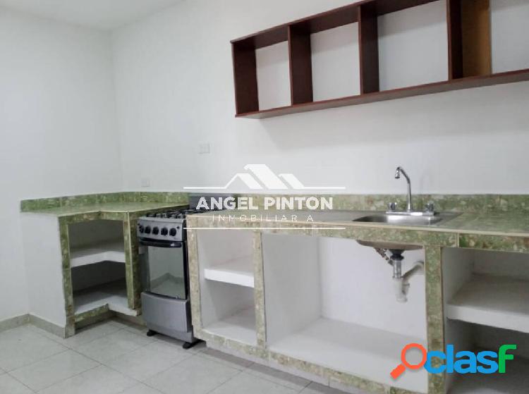 APARTAMENTO EN ALQUILER MONTE CLARO MARACAIBO API 5598