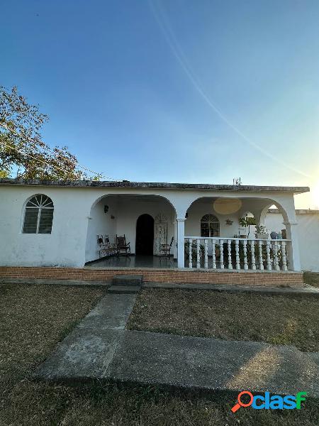 Acogedora Casa tipo Granja en Brisas de Terepaima, Cabudare