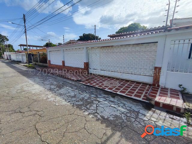 Casa en Venta en Urb. Fundacagua-Cod. 24-1740-José Viloria.