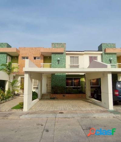 Se Vende bello Townhouse en San Diego, Carabobo