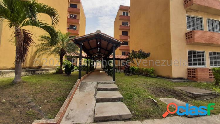 APARTAMENTO EN SAN DIEGO, CONJ LA ABADIA. MLS 24-468