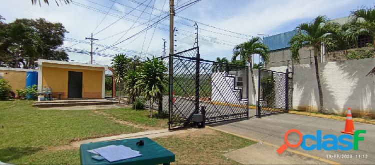 Casa cerca de la Avenida Intercomunal Barquisimeto-Acarigua,