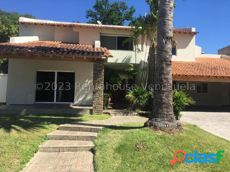 Exclusiva casa en venta ubicada en Villas de San Diego