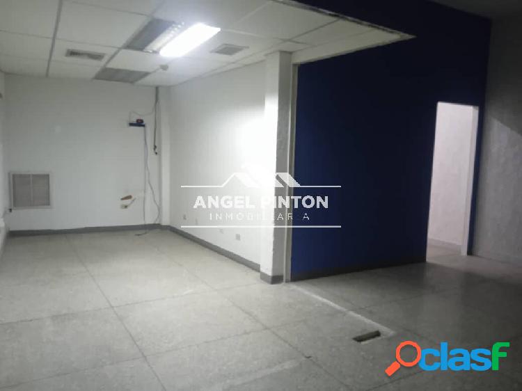 LOCAL COMERCIAL EN ALQUILER EN DR PORTILLO MARACAIBO API