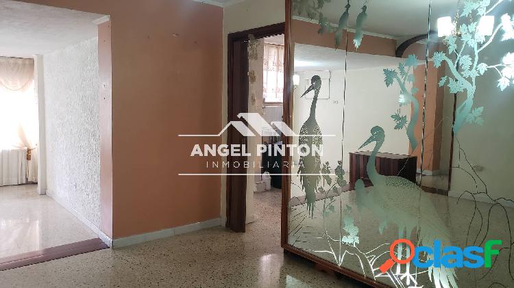 APARTAMENTO EN VENTA EN LA PARAGUITA MARACAIBO API 5925