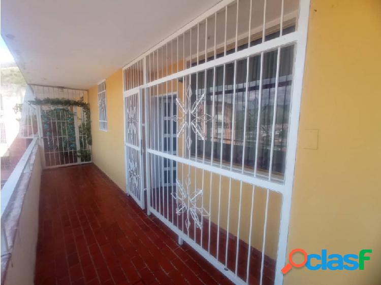 Apartamento en Alquiler en La Floresta Guacara DL-7176531