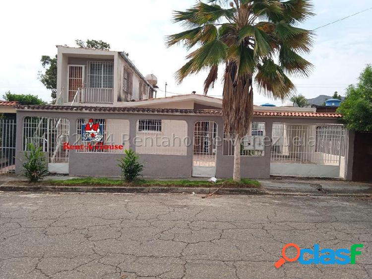 Lissett Peña vende Casa en Urb La Esmeralda San Diego