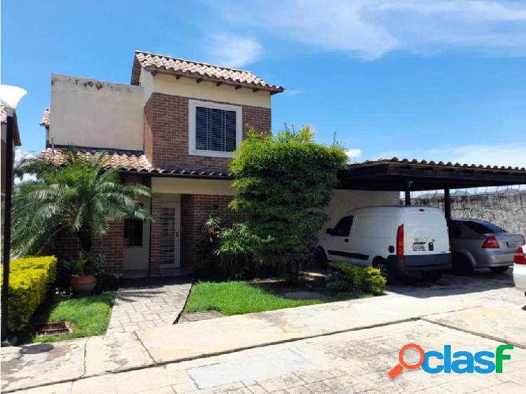 Town House en venta en Mañongo GR-7139155