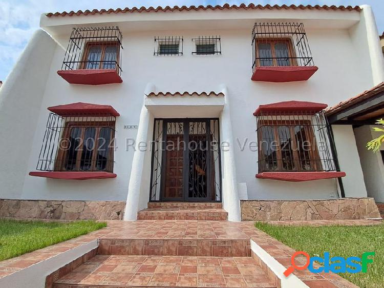 Casa en Venta calle cerrada Trigal Norte Valencia Carabobo