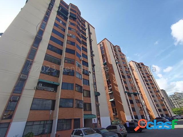 24-11401 Apartamento en Venta en La Granja