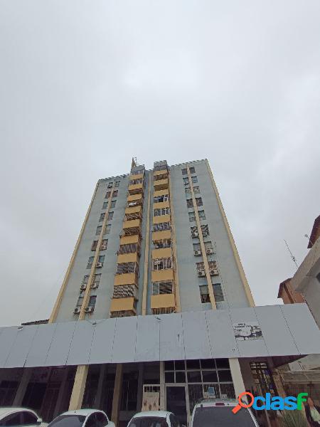 Apartamento en la Avenida Pedro León Torres, Residencias