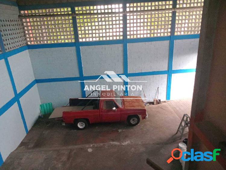 GALPON EN ALQULER ZONA NORTE MARACAIBO API 8494