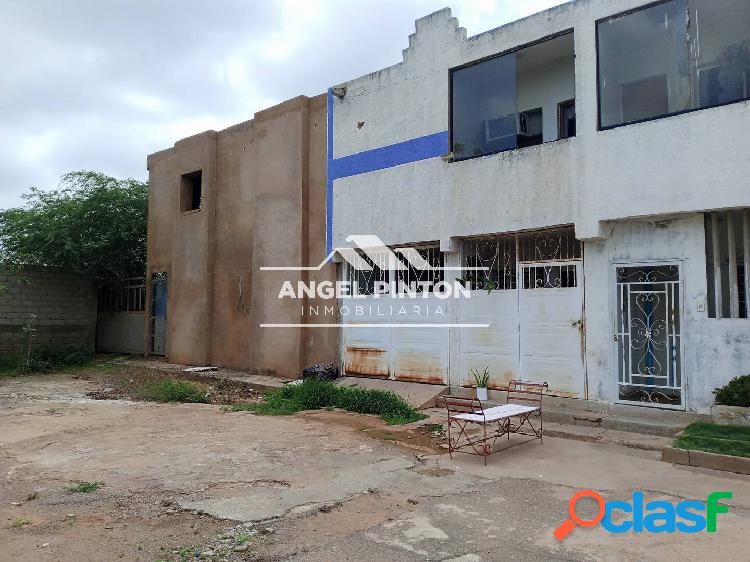 TOWNHOUSE EN VENTA ALTOS DEL SOL AMADA MARACAIBO API 0102