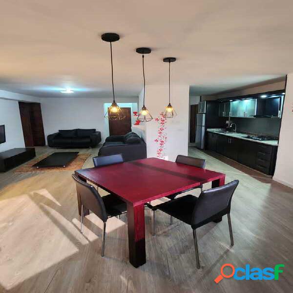 SAMIR TROSEL VENDE BELLO Y REMODELADO APARTAMENTO EN