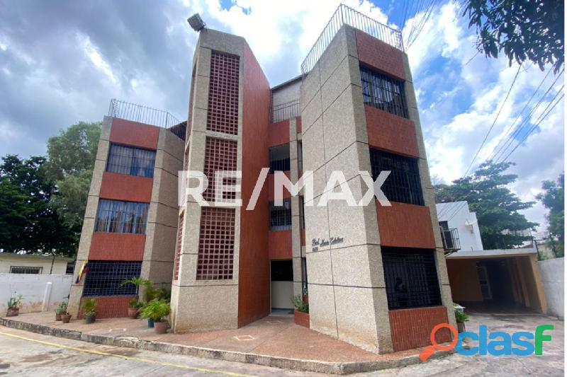 Apartamento en Venta Resid. María Catalina Remax Millenium