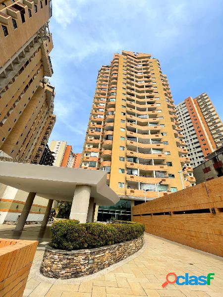 En Venta Hermoso Apartamento en Las Chimeneas (Planta 100%