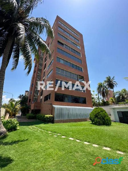 Penthouse en Venta Av. El Milagro Remax Millenium