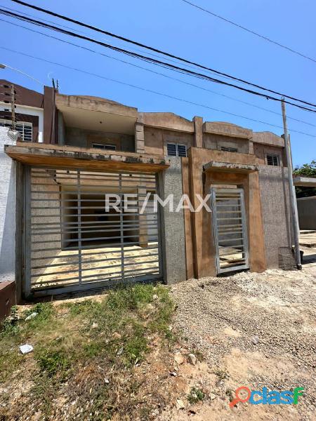 Townhouse en Venta Sector Sierra Maestra Remax Millenium