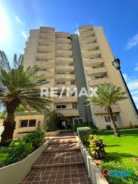 Apto. en Alquiler Resid. Lago Country III Remax Millenium