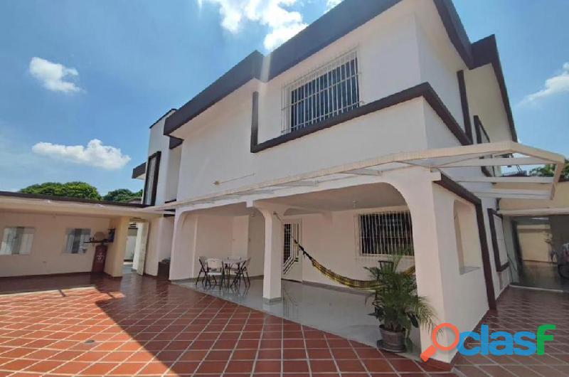 Edna Uzcategui VENDE CASA EN PREBO II CALLE CERRADA