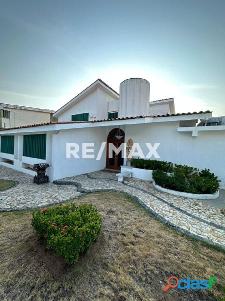 Quinta en Venta Urb. Los Olivos Remax Millnium