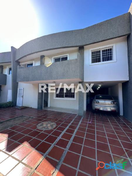 Townhouse En Venta. Villa Nora. Remax Millenium