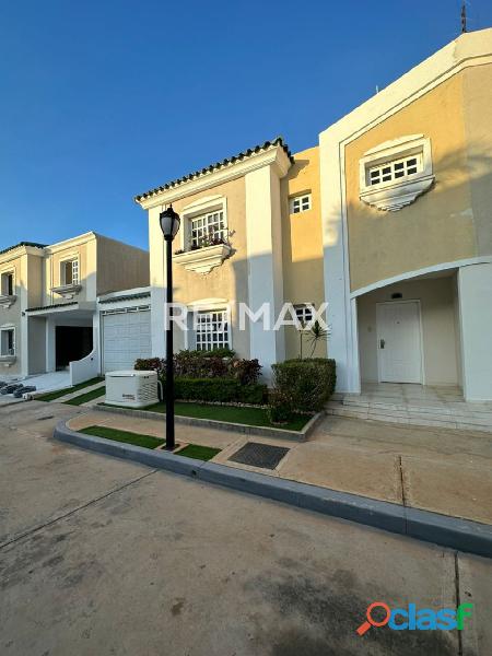 Townhouse en Venta Villa Oasis Garden Remax Millenium