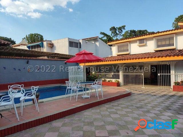 24-14066 En venta amplia, cómoda e iluminada casa ubicada