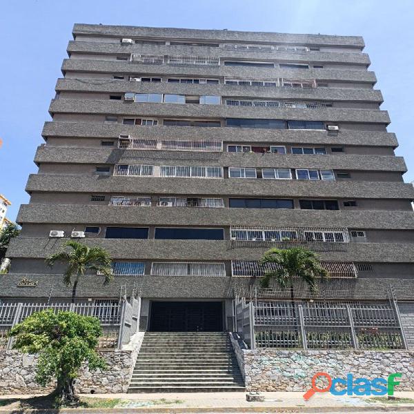 APARTAMENTO EN VENTA EN RESIDENCIAS RIO LAMA 4 AL ESTE DE