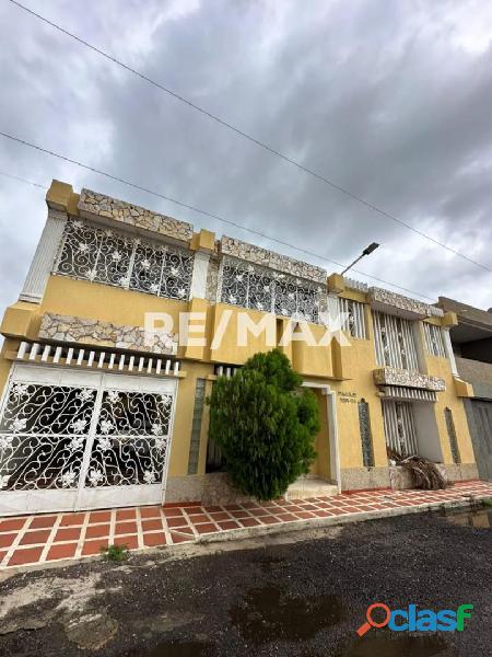 Casa en Venta Urb. La Picola Remax Millenium