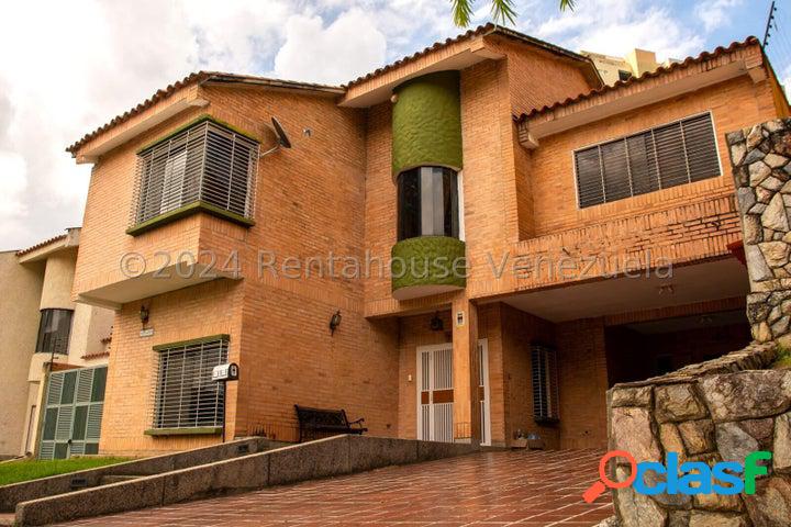 25-1009 Casa en venta ubicada en una gran zona de valencia