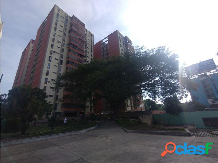 APARTAMENTO EN ALQUILER AV. LIBERTADOR ZONA ESTE DE