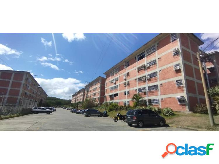 APARTAMENTO EN EL TERRAZAS DE NIQUITAO (GUATIRE)