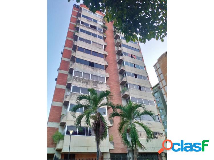 APARTAMENTO EN RESD ANDREINA, TERRAZAS DE LOS NISPEROS.