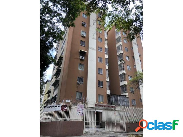 APARTAMENTO EN VENTA, LA URBINA