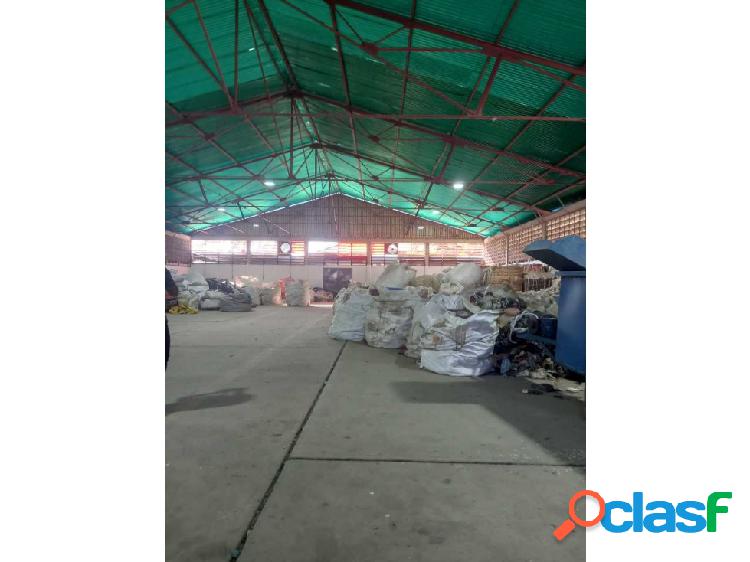 Alquiler de Galpón 600m2 en Zona industrial de San Juan de