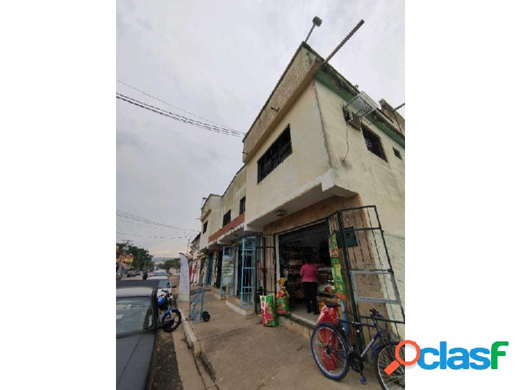 Alquiler de local comercial en Naguanagua Av principal