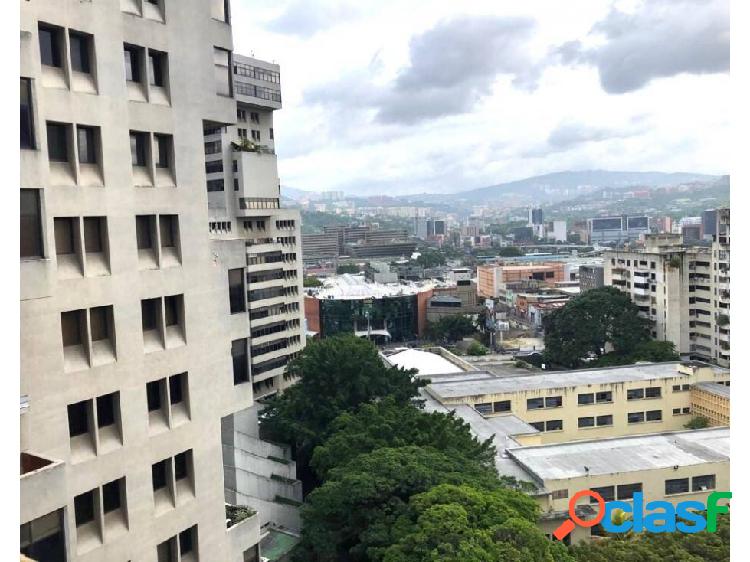 Alquiler de oficina con terraza ubicada en Chacao /#MRC