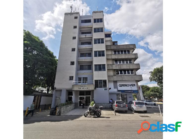 Alquilo La Trinidad 170m2 uso semiindustial u oficina