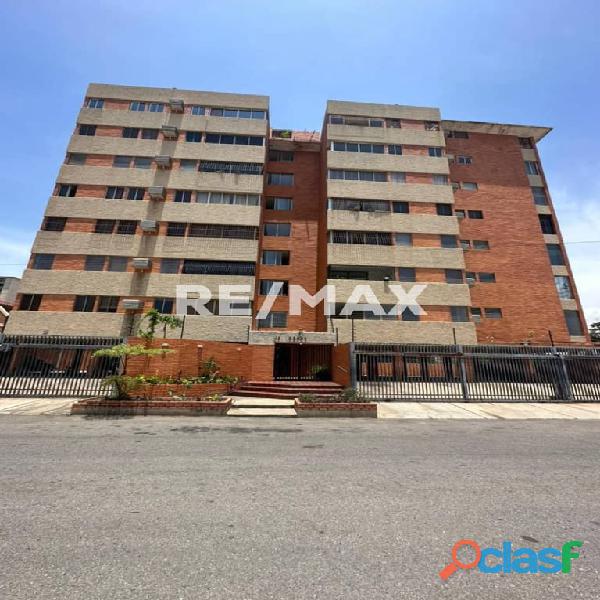 Apartamento En Venta Edif. Jacaranda. Remax Millenium