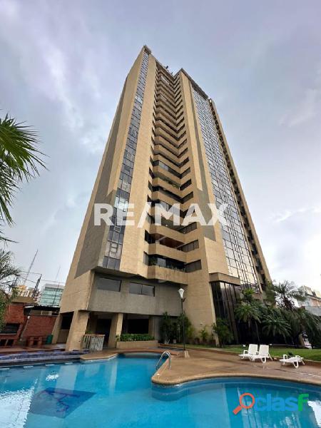 Apartamento En Venta Residencias Alcazaba. Remax Millenium