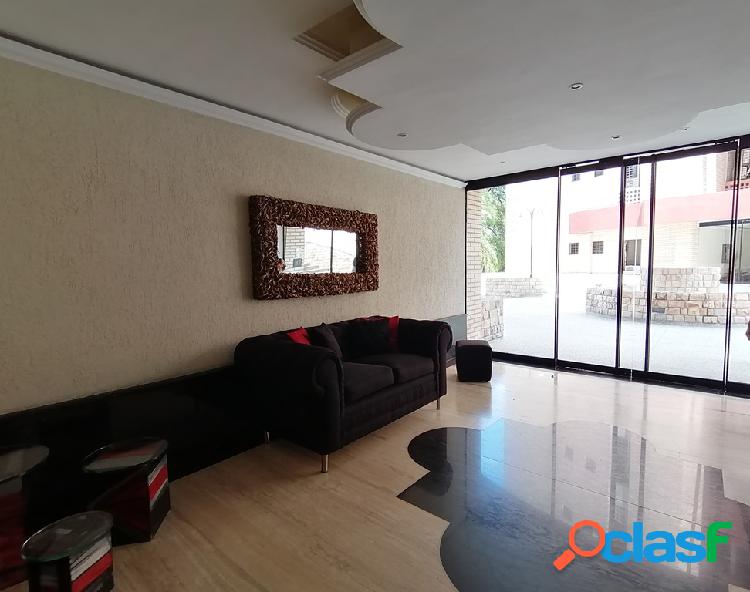 Apartamento en Res. 4 Avenidas. Urb. El Parral. PRA-125